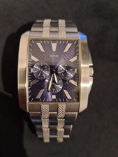 Guess Herrenuhr Quartzuhr Läuft Tank