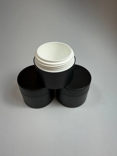 Schwarze leere tiegel dosen - schwarze, in
