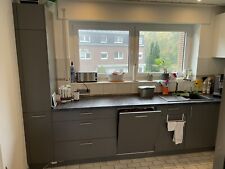 Küche mit Elektrogeräten Grau Habemat