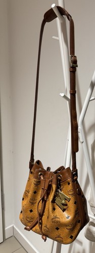 Mcm bucket size small - mcm,
