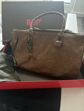 George Gina & Lucy Ledertasche