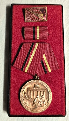 Ddr orden verdienstmedaille - orden,