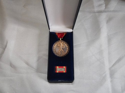 Einsatzmedaille - (s1-153),