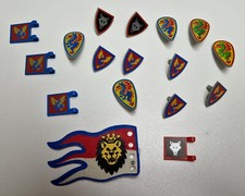 Lego 12 Shields 5 Flags