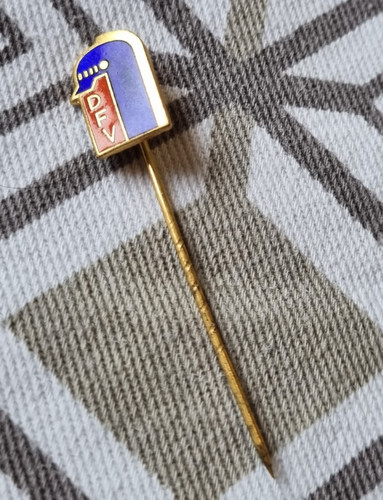 Tolle ältere rare pins - ältere,,