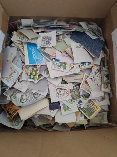 Briefmarken 6 kilo auf - ca., 1.6
