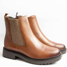 CAPRICE CHELSEA-STIEFEL AUS