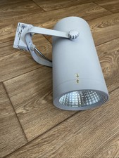 60x 70 Watt 3-Phasenstrahler, EVG, Halogen-Metalldampflampe, Einzelhandel,  