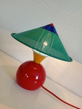 Postmoderne Tischlampe Metall