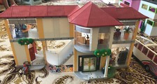 Playmobil Grundschule (4324) mit Figuren + Schulbus