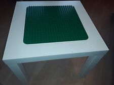 Weißer Ikea Tisch LACK 55x55x45 cm mit grüner Lego Duplo Platte 38x38 cm 10980