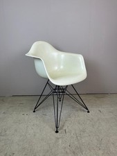 Vitra Eames Fiberglass Armchair DAR  - Weiß - inkl. MwSt. - Super Zustand