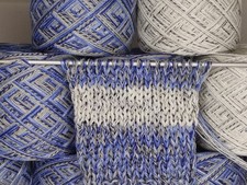 810 gr Blau-Weiss-Gradient GARNPAKET Strickwolle Designergarn Handstrickgarn