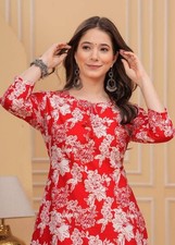 Rot Blumendruck Kurti indische