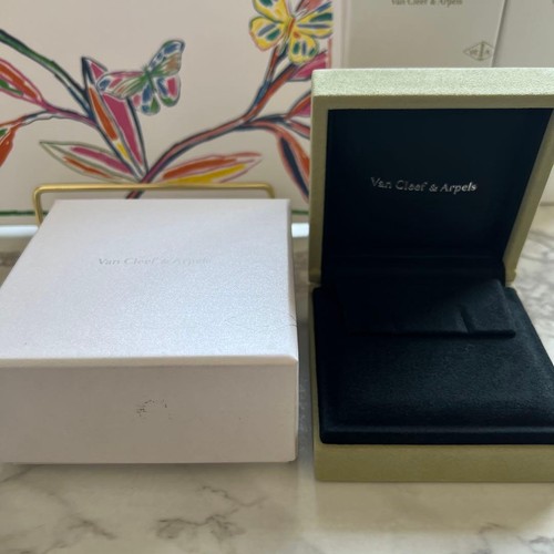 Van cleef arpels leerbox - van, &