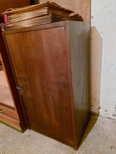 Schellackplatten, gr. Konvolut (z. T. Klassik) mit kleinem Plattenschrank  