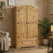 Garderobenschrank mit