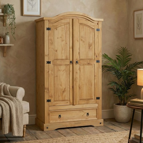 Garderobenschrank mit