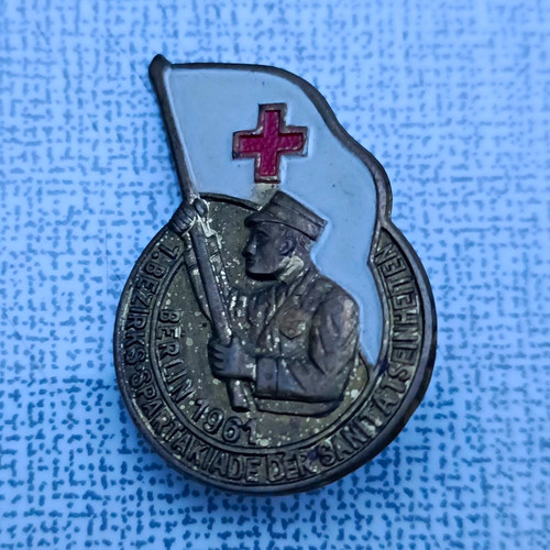 Rotes kreuz anstecknadel pin - kreuz, anstecknadel/pin