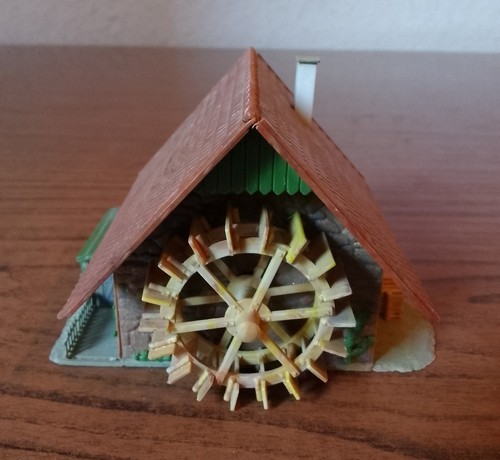 Kleine wassermühle ohne motor - wassermühle,