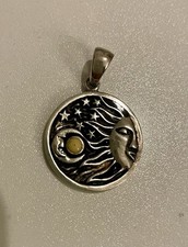 Schöner Kettenanhänger