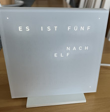 QLOCKTWO  Earth 13.5 -Deutsch