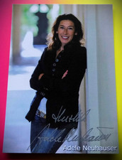 Adele Neuhauser - Österreichische Schauspielerin - Karte mit Original-Autogramm