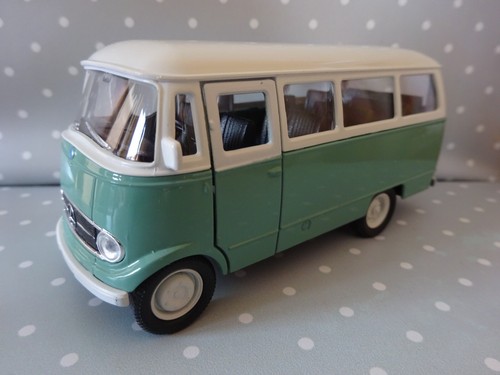 Mercedes benz l319 grün - mercedes,