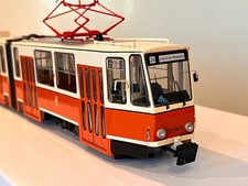 Modell Straßenbahn 1:43
