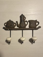 Vintage Handtuchhalter aus Gusseisen und Porzellan im Landhausstil für die Küche