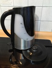 Grundig Wasserkocher 1,7 Liter Schwarz