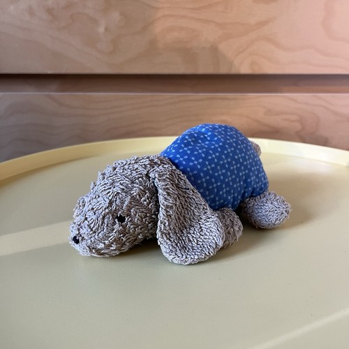 Sigikid hund fips liegend - sigikid,