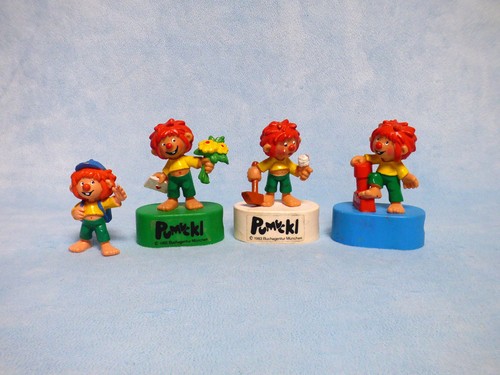 Pumuckl figuren auf sockel - auf,