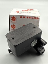 SUZUKI HAUPTBREMSZYLINDER VORNE GSR750 SV650 CYLINDER ASSY,FR MASTER XX22741