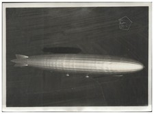 ZZ-3556/ Zeppelin über den