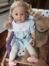 Große Puppe 60 cm groß mit geraden Beinen