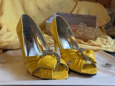 Pumps, Sandalette, Gelb, Lack