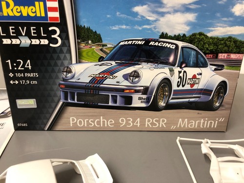 Revell porsche 934 rsr - revell,