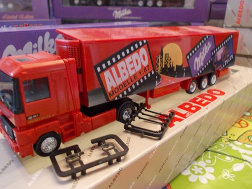 Milka albedo renault - milka,