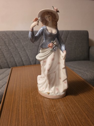Porzellanfigur dame mit - porzellanfigur,