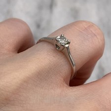 Ring 9 Karat Gold Diamant