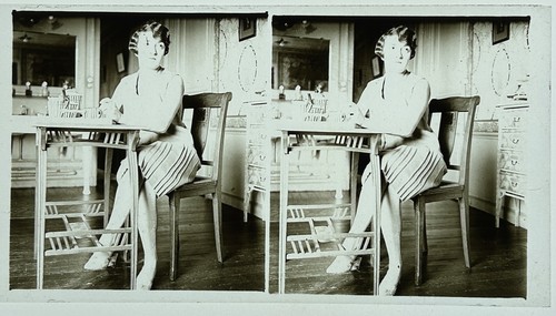 Frau sitzend mode - frau, frisur