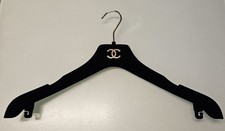 Chanel Kleiderbügel Schwarz