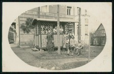 Foto AK - Haus um 1910 - Eltern Kinder Fahrrad Oma Opa Veranda Pavillon posieren