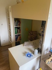 Ikea hochbett blau mit Kleiderschrank und Schreibtisch 