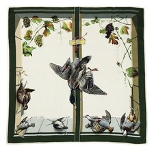 Hermès  A La Fenêtre du Chasseur Seidentuch