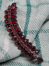 Antike Granatbrosche