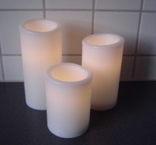 IKEA Kerzen Ensemble Winterlicht Ädellövträd LED Leuchten Kerzen mit USB-Anschl.