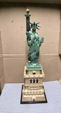 LEGO ARCHITECTURE