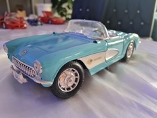 Chevrolet Corvette 1957 Modeollauto 1:18 Road Legends